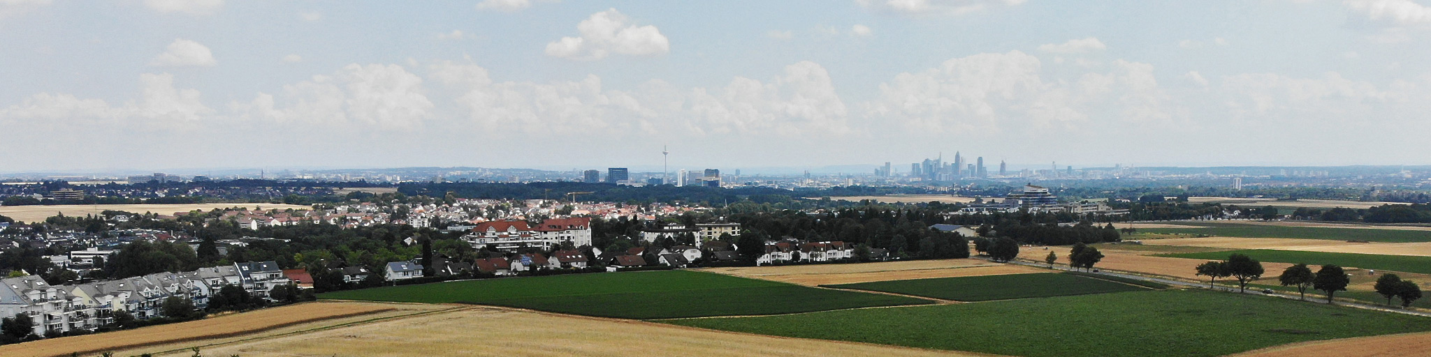 Greater Frankfurt Area panorama - living in the nature