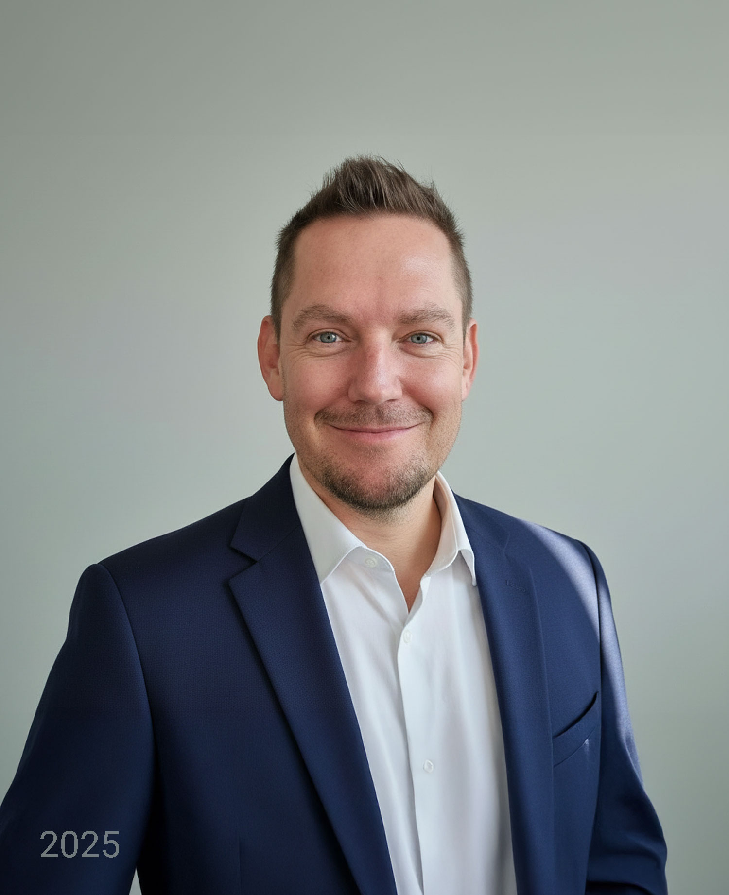 Portrait of Michael Wutzke, CIO and tech strategist specializing in fintech, blockchain, digital transformation and business development in Frankfurt